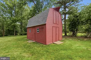 136 Chapel Dr, Holland, PA 18966 - Photo 34