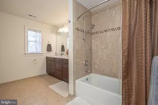 394 Collins Grant Ct, Yardley, PA 19067 - Photo 56