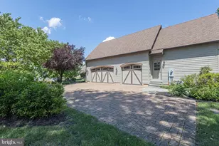 394 Collins Grant Ct, Yardley, PA 19067 - Photo 6
