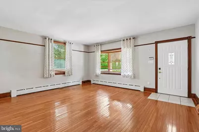 1049 Richardson Avenue, Bensalem, PA 19020 - Photo 14