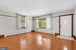 1049 Richardson Ave, Bensalem, PA 19020 - Photo 14
