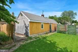 1049 Richardson Ave, Bensalem, PA 19020 - Photo 6