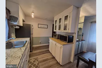 7313 Hansbury Drive, Morrisville, PA 19067 - Photo 10