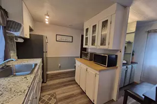 7313 Hansbury Dr, Morrisville, PA 19067 - Photo 10