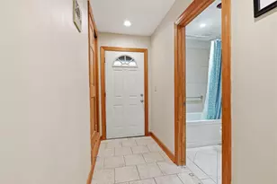 31 Narcissus Ln, Levittown, PA 19054 - Photo 32