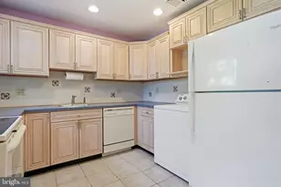 37 Trellis Rd, Levittown, PA 19056 - Photo 10