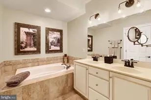 216 Willow Dr, Newtown, PA 18940 - Photo 22