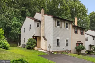610 Valley Stream Cir, Feasterville-Trevose, PA 19053 - Photo 1