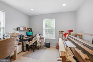 272 Hampshire Dr, Sellersville, PA 18960 - Photo 16