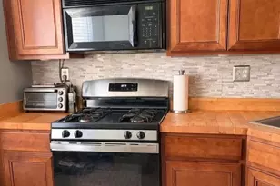 1015 Hopkins Ct, Southampton, PA 18966 - Photo 2