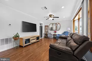 3543 Windsor Dr, Bensalem, PA 19020 - Photo 14