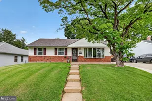 3543 Windsor Dr, Bensalem, PA 19020 - Photo 2
