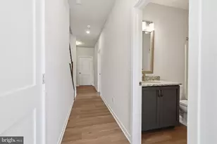 11 Cedar Cir, Levittown, PA 19055 - Photo 16