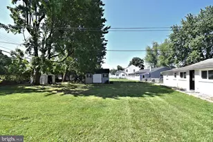 2023 Lockwood Ln, Feasterville-Trevose, PA 19053 - Photo 42
