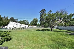 216 Rosewood Ave, Feasterville-Trevose, PA 19053 - Photo 32