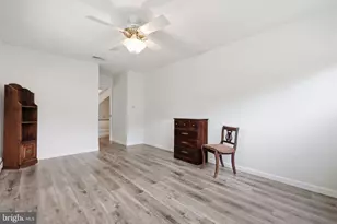 26 Forsythia Dr, Levittown, PA 19056 - Photo 18