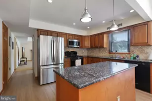558 Fairman Ln, Langhorne, PA 19047 - Photo 10