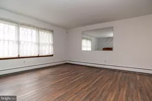 77 Cardinal Rd, Levittown, PA 19057 - Photo 2