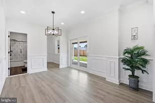2 Schoolhouse Ln, Levittown, PA 19055 - Photo 18