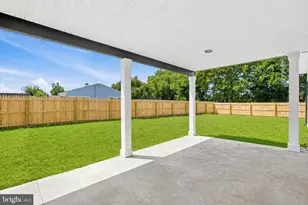2 Schoolhouse Ln, Levittown, PA 19055 - Photo 40