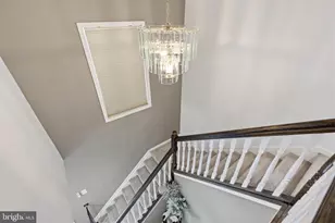 29 Palm Ln, Levittown, PA 19054 - Photo 10