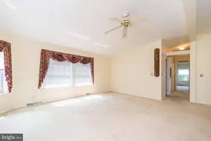 387 Thrush Ct W, New Hope, PA 18938 - Photo 14