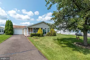 387 Thrush Ct W, New Hope, PA 18938 - Photo 2