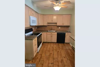 160 Hughes Avenue, Sellersville, PA 18960 - Photo 2