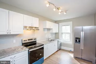 34 S Clinton St, Doylestown, PA 18901 - Photo 10