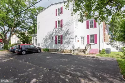 34 S Clinton Street, Doylestown, PA 18901 - Photo 4