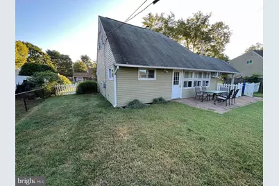 16 Crabtree Drive, Levittown, PA 19055 - Photo 8