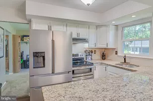 327 Lenape Ln, Chalfont, PA 18914 - Photo 8