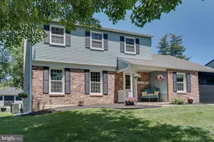327 Lenape Ln, Chalfont, PA 18914 - Photo 4