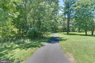 327 Lenape Ln, Chalfont, PA 18914 - Photo 40