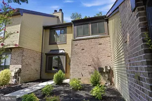 17 Farmington Pl, Newtown, PA 18940 - Photo 2
