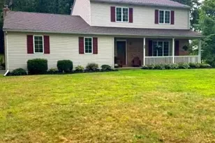 748 Rolling Hills Rd, Ottsville, PA 18942 - Photo 2