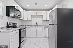 47 Mintleaf Rd, Levittown, PA 19056 - Photo 8