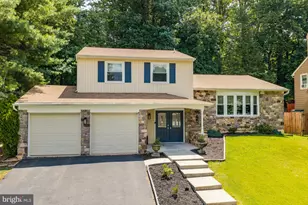 335 Fox Hollow Dr, Feasterville-Trevose, PA 19053 - Photo 1