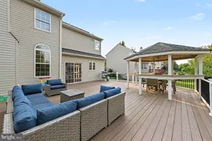 203 Crittenden Dr, Newtown, PA 18940 - Photo 40