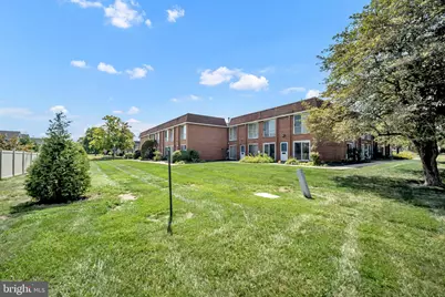 107 Lexington Court, Warminster, PA 18974 - Photo 2
