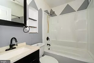 38 Candle Rd, Levittown, PA 19057 - Photo 28
