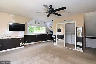 38 Candle Rd, Levittown, PA 19057 - Photo 30