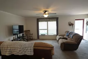 4207 Darby Dr, Morrisville, PA 19067 - Photo 4