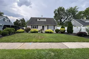 609 Fairhill Rd, Morrisville, PA 19067 - Photo 2