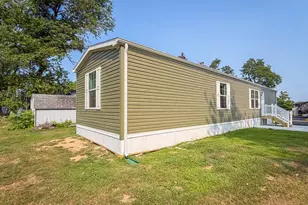 4135 Davis Dr, Morrisville, PA 19067 - Photo 2