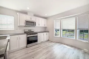 4128 Davis Dr, Morrisville, PA 19067 - Photo 8