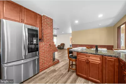 220 Willow Drive, Levittown, PA 19054 - Photo 16
