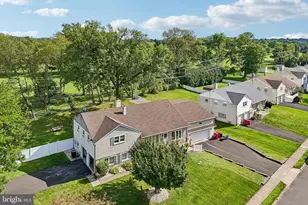 865 Worthington Dr, Warminster, PA 18974 - Photo 4