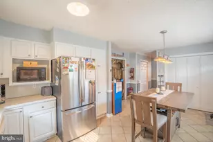 151 Willow Dr, Levittown, PA 19054 - Photo 8