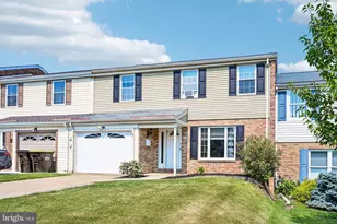 2909 Bunker Hill Ct, Bensalem, PA 19020 - Photo 1